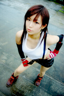 Final Fantasy VII cosplay 47.jpg